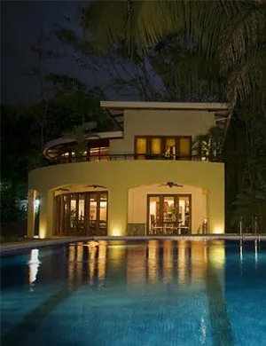 discovery-house-at-night